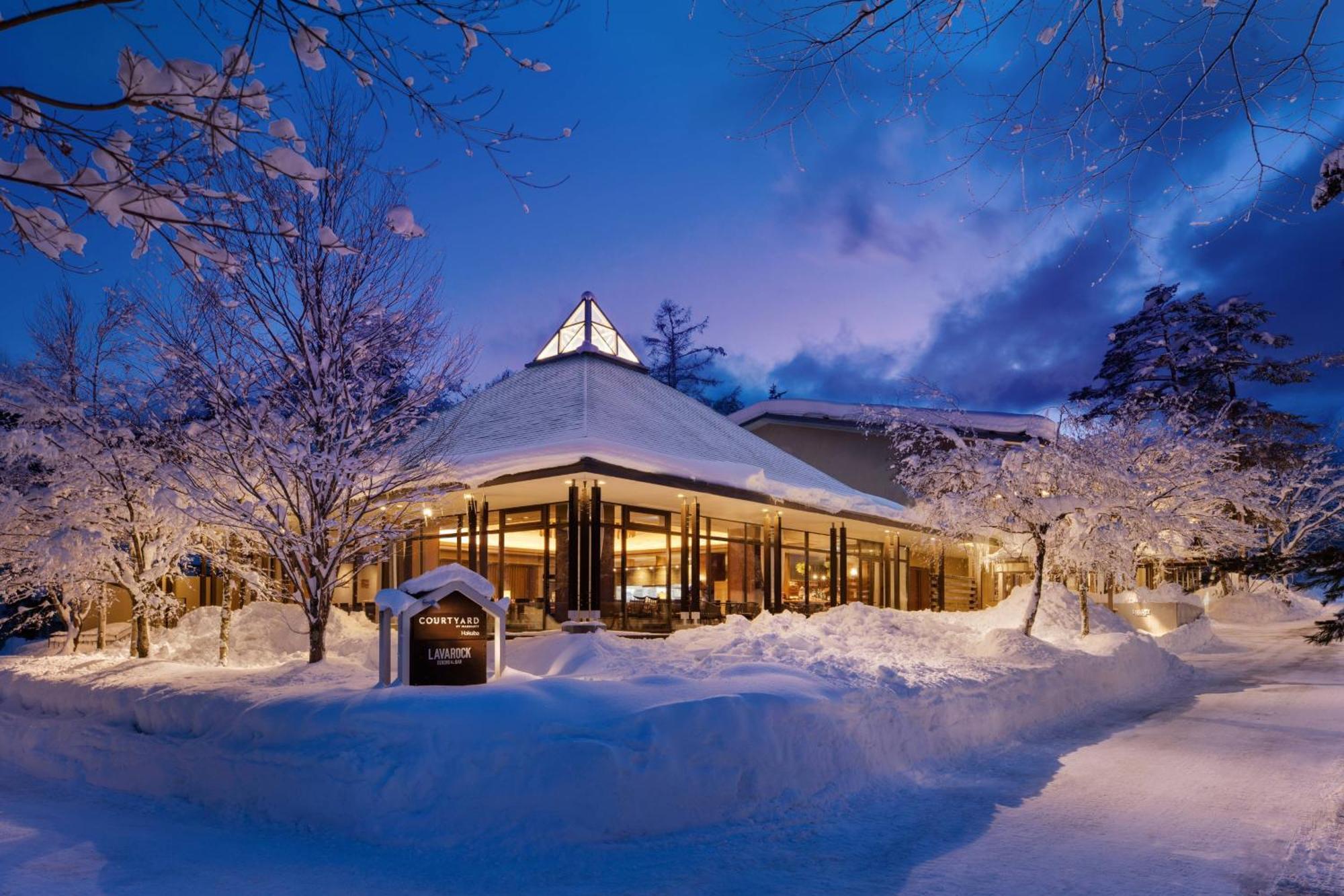 Courtyard By Marriott Hakuba Hotel Bagian luar foto