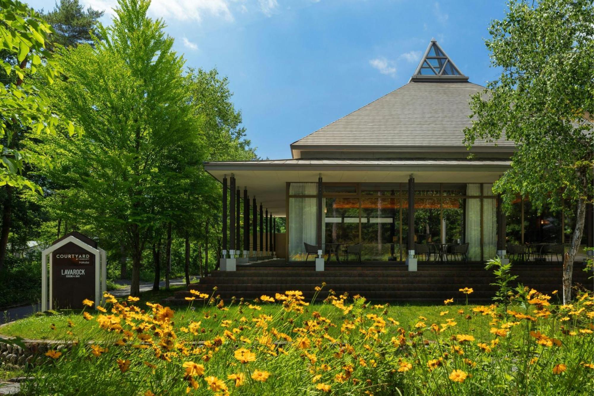 Courtyard By Marriott Hakuba Hotel Bagian luar foto