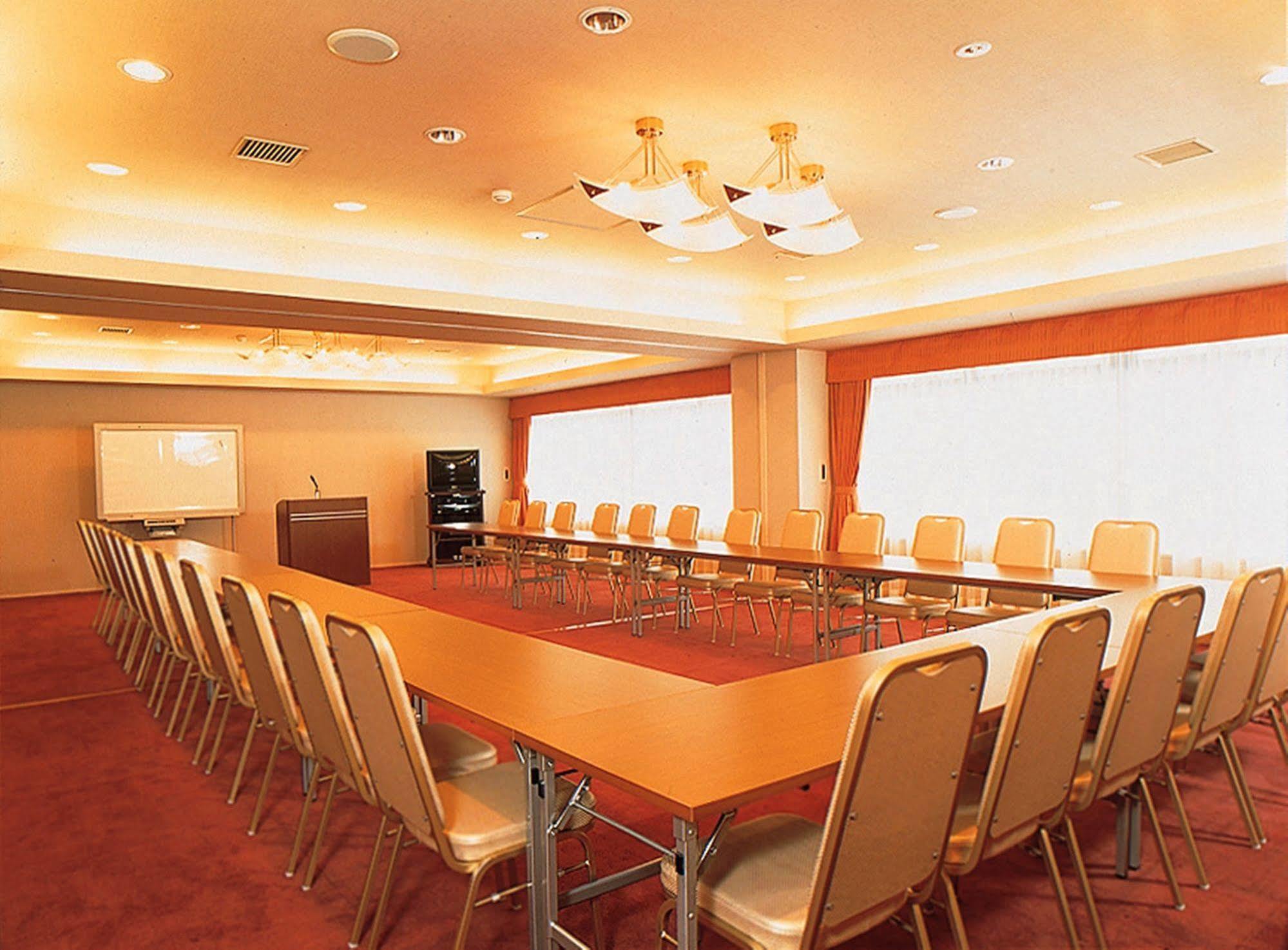 Courtyard By Marriott Hakuba Hotel Bagian luar foto